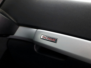 Skoda Octavia Scout 4x4 2.0 TDI 103kW (8 foto / 9)