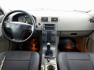 Volvo V50 Facelift 1.8 92kW (5 foto / 7)