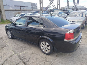 Opel Vectra Cosmo Facelift 1.9 CDTi 88kW (4 foto / 7)