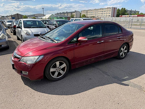 Honda Civic Elegance ATM 1.8 103kW (2 foto / 7)