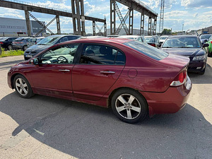 Honda Civic Elegance ATM 1.8 103kW (4 foto / 7)