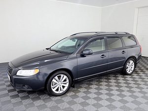Volvo V70 Summum ATM 2.4 D5 129kW (2 foto / 7)