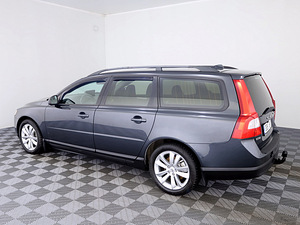 Volvo V70 Summum ATM 2.4 D5 129kW (4 foto / 7)