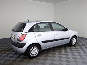 Kia Rio Comfort 1.5 CRDi 81kW (3 фото из 7)