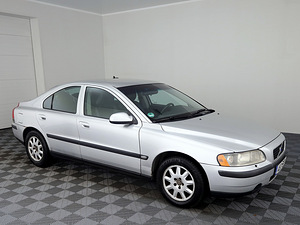Volvo S60 Summum 2.4 103kW (1 foto / 7)