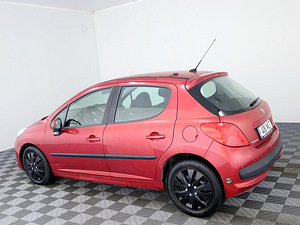 Peugeot 207 Elegance LPG 1.4 70kW (4 фото из 7)
