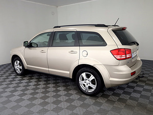 Dodge Journey Comfort ATM 2.0 CRD 103kW (4 foto / 8)