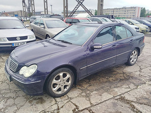 Mercedes-Benz C 200 Avantgarde ATM 1.8 Kompressor 120kW (2 foto / 7)