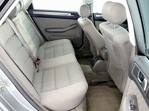 Audi A6 Comfortline Facelift ATM 2.4 125kW (7 foto / 7)
