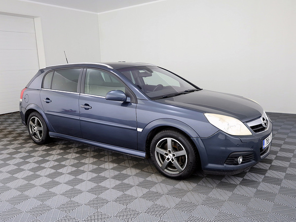 Opel Signum Cosmo Facelift ATM 3.0 CDTi 135kW