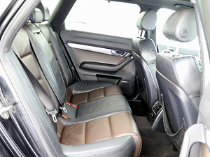 Audi A6 allroad S-Line Quattro ATM 3.0 TDI 171kW (7 фото из 7)