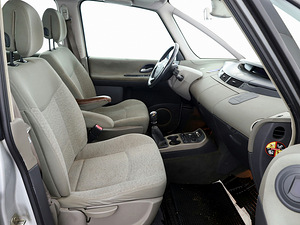 Renault Espace Comfort 2.0 100kW (6 foto / 7)