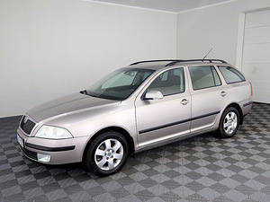 Skoda Octavia Comfortline ATM 1.9 TDI 77kW (2 foto / 8)