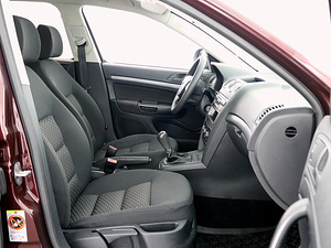 Skoda Octavia Comfortline Facelift 1.2 77kW (6 foto / 8)