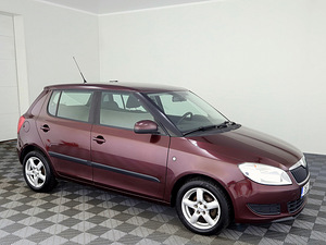 Skoda Fabia Comfortline Facelift 1.2 51kW (1 фото из 8)