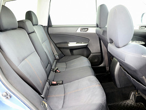 Subaru Forester Comfort AWD 2.0 TD 108kW (7 фото из 7)