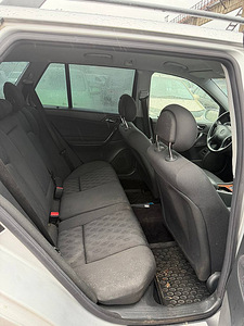 Mercedes-Benz C 180 Classic ATM 1.8 105kW (7 фото из 7)