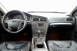 Volvo XC70 Summum ATM 2.4 D5 120kW (5 foto / 7)