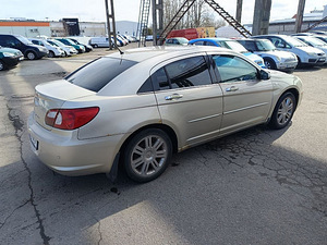 Chrysler Sebring Luxury ATM 2.4 125kW (3 foto / 7)