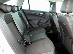 Opel Astra Sports Tourer ATM 1.6 CDTi 100kW (7 foto / 9)