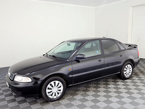 Audi A4 Sportline 1.8 92kW (2 foto / 7)