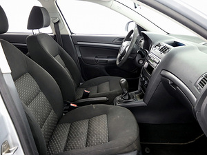 Skoda Octavia Comfortline Facelift LPG 1.6 75kW (6 foto / 7)