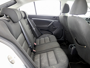 Skoda Octavia Comfortline Facelift LPG 1.6 75kW (7 foto / 7)