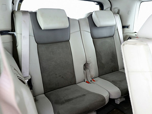Jeep Commander Overland 3.0 CRD 160kW (8 foto / 9)