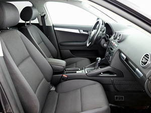 Audi A3 Sportback Facelift ATM 2.0 TDI 103kW (6 foto / 7)