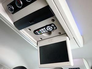 Lancia Voyager Limited ATM 2.8 CRD 131kW (9 foto / 9)