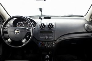 Chevrolet Aveo Facelift 1.4 74kW (5 фото из 7)
