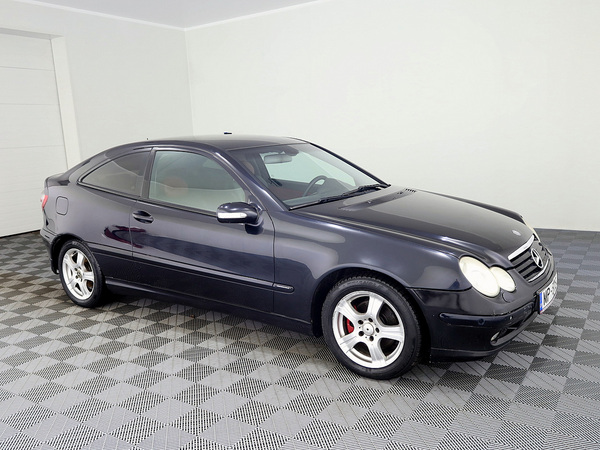 Mercedes-Benz C 220 Luxury 2.2 CDI 105kW