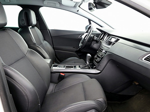 Peugeot 508 Allure ATM 1.6 115kW (6 фото из 8)