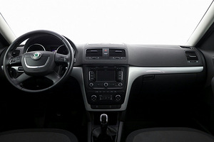 Skoda Yeti Comfortline 2.0 TDI 81kW (5 foto / 8)