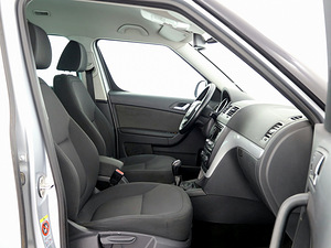 Skoda Yeti Comfortline 2.0 TDI 81kW (6 foto / 8)