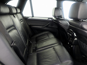 BMW X5 M-Pakett 3.0 D 155kW (7 фото из 9)