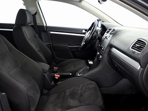 Volkswagen Golf Highline ATM 1.4 90kW (6 фото из 7)