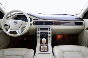 Volvo V70 Summum Facelift 1.6 D4 80kW (5 foto / 7)