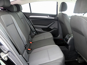 Volkswagen Passat Comfortline ATM 1.4 92kW (7 фото из 9)