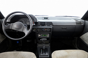 Mitsubishi Lancer Comfort ATM 1.5 62kW (5 фото из 8)