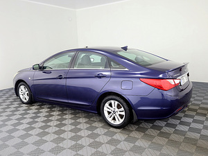 Hyundai Sonata Comfort ATM 2.4 148kW (4 фото из 8)