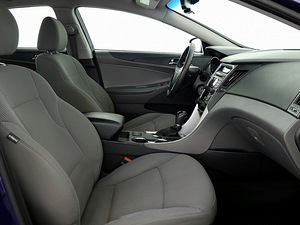 Hyundai Sonata Comfort ATM 2.4 148kW (6 фото из 8)