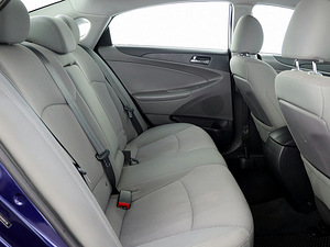 Hyundai Sonata Comfort ATM 2.4 148kW (7 фото из 8)