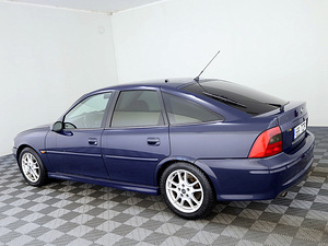 Opel Vectra Sport Edition 2.0 100kW (4 фото из 7)