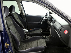Opel Vectra Sport Edition 2.0 100kW (6 фото из 7)