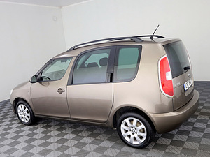 Skoda Roomster Comfortline Facelift 1.2 63kW (4 foto / 7)