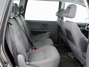 Volkswagen Sharan Comfortline Facelift ATM 1.9 TDI 85kW (7 foto / 8)