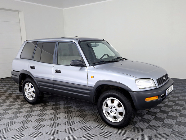 Toyota RAV4 Luxury ATM 2.0 95kW