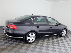 Volkswagen Passat Highline Facelift ATM 2.0 155kW (3 foto / 7)