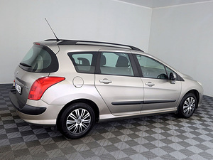 Peugeot 308 Elgance Facelift 1.6 HDi 68kW (3 foto / 6)